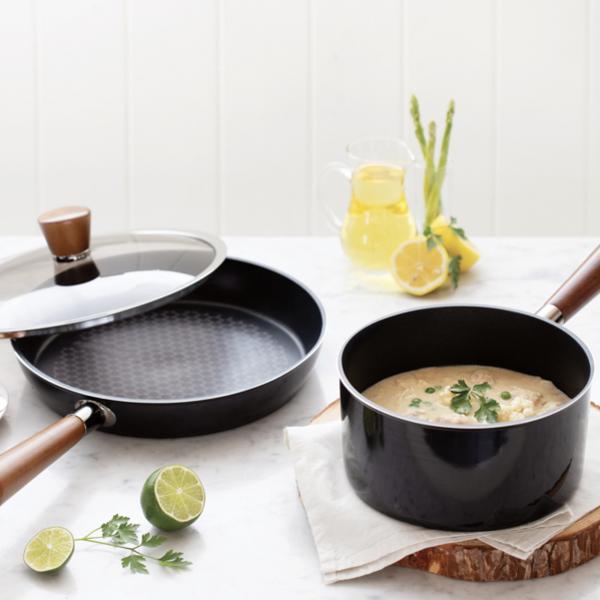 石墨烯 IH 瞬熱不沾鍋