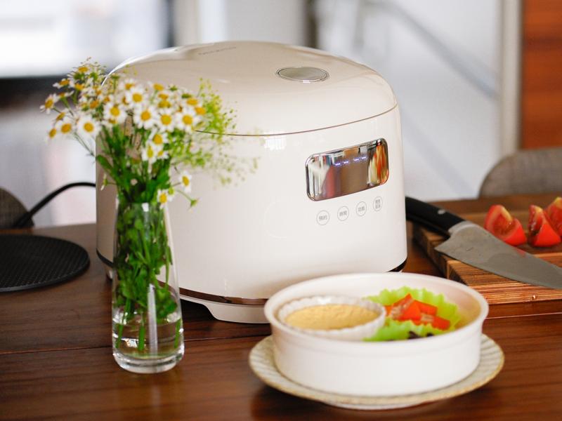 【限時72折】one-meter 無塗層美型電子鍋