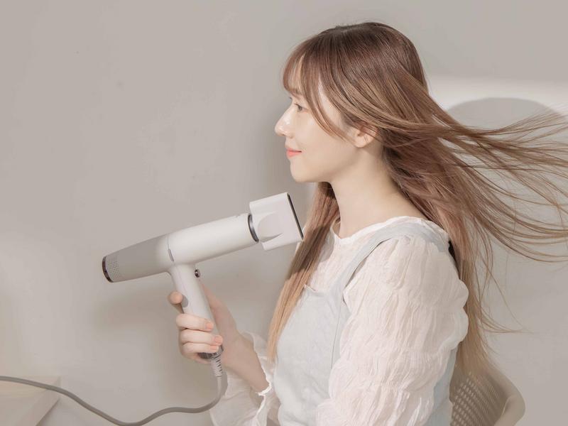 【限時56折】NICONICO 世界通用高速吹風機